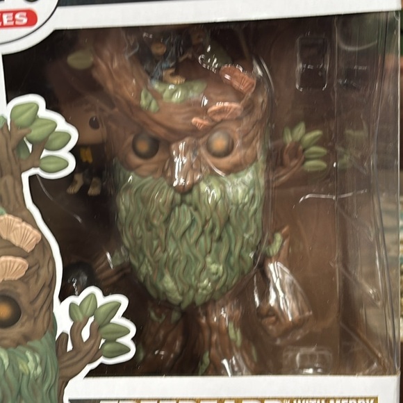 FUNKO SUPER POP! THE LORD OF THE RINGS SUPER TREEBEARD WITH MERRY & PIPPIN 1579 - Picture 3 of 15